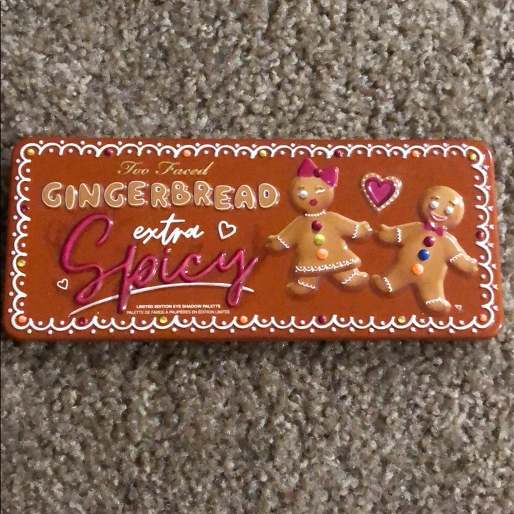 PERFECT HOLIDAY PALETTE